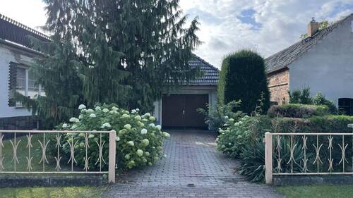 Garage - 