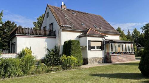 Hofansicht - 5 Zimmer Einfamilienhaus zum Kaufen in Schleife