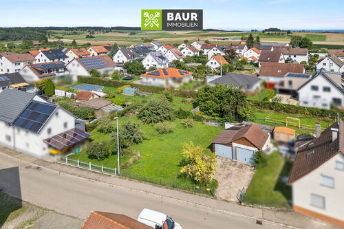 Titelbild - Attraktives Baugrundstück in gewachsener Nachbarschaft mitten in Bernstadt!