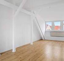 Dachgeschosswohnung mit großzügigem Süd-Balkon - Wohnen über den Dächern Neuköllns - Berlin