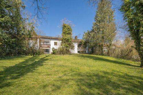 Außenansicht - AIGNER - Arbeiten und Wohnen auf einem großzügigen Anwesen in bester Lage von Haag!