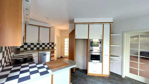 985ec706-eba5-4b68-bc28-b3c884036b65.jpg - 
