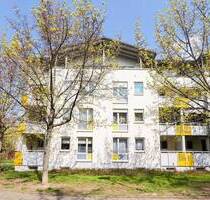 +++ Über den Dächern von Freital! Attraktive 3-Zimmer-Wohnung mit 2 Balkonen und TG-Stellplatz +++