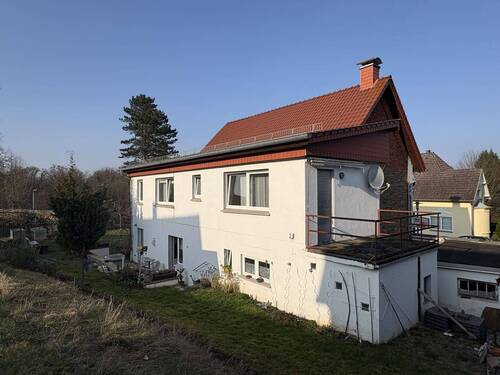 Seitenansicht - 5 Zimmer Mehrfamilienhaus, Wohnhaus in Schieder-Schwalenberg