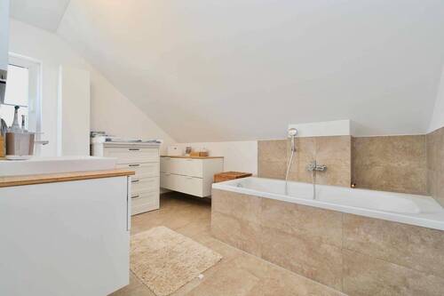 Badezimmer OG - Ansicht 1 - 