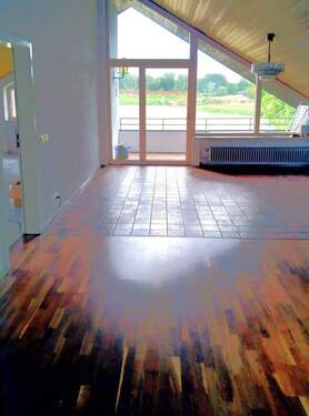 Blick vom Essbereich und Wohnbereich zum Balkon - 3 Zimmer Etagenwohnung zur Miete in Ulm