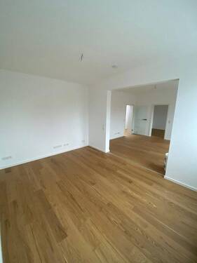 Bild 1 - Luxus DG-Wohnung im Zentrum von Nienburg mit großem Balkon