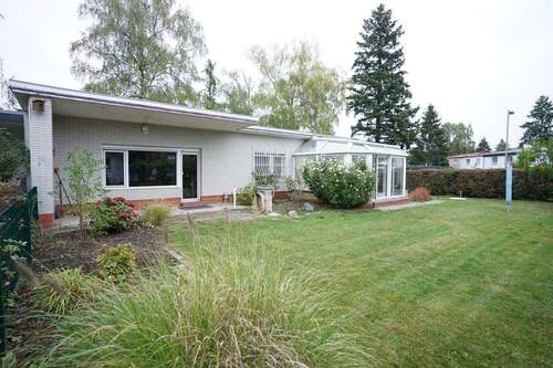 Hausansicht - Hauptstadtmakler-Bezugsfreier Bungalow in Top-Lage