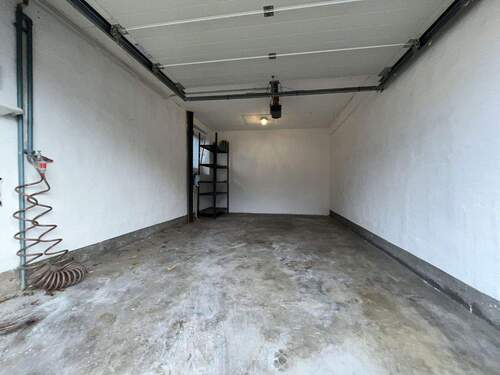 Garage mit Wasseranschluss - 