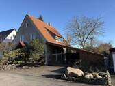 Titelbild - Zweifamilienhaus mit großem Garten in ruhiger Wohngegend von Lage-Pottenhausen