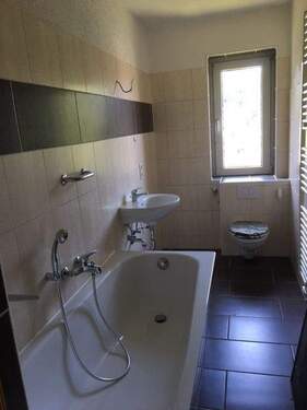 Bild 15 - Etagenwohnung mit 50,00 m&sup2; in Teuchern zur Miete