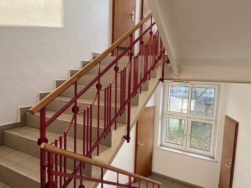 Treppenhaus - 2 Zimmer Etagenwohnung in Chemnitz