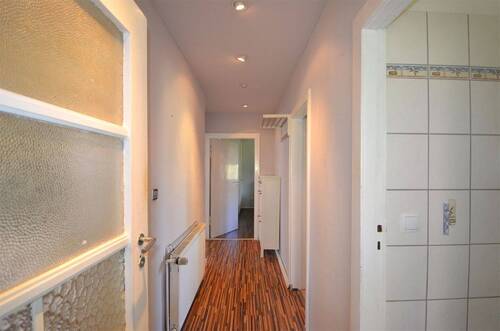 Flur - 2 Zimmer Einfamilienhaus zum Kaufen in Berlin