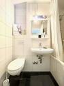 Bad mit Wanne - 