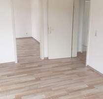 TOP sanierte 2 Zimmer Wohnung in Calbe - Erdgeschoß - gute Lage - auf Wunsch mit Einbauküche - Calbe (Saale)