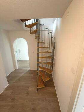 Treppe zum DG - 