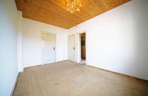 Schlafzimmer I - 4 Zimmer Reihenendhaus in Bremen