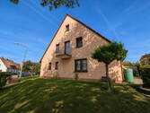 Aussenansicht mit Garten - 
