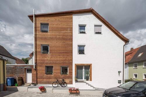 Außenansicht (4).jpeg - 6 Zimmer Doppelhaushälfte zum Kaufen in Tauberrettersheim