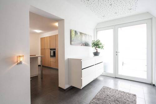 EG Diele.jpeg - 6 Zimmer Doppelhaushälfte in Tauberrettersheim