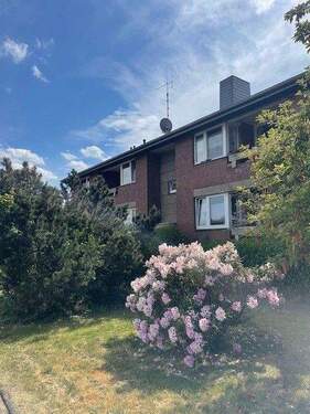 Vorgarten - Verkauf eines Vierfamilienhauses in ruhiger Wohnlage