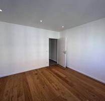 2 Zimmer-Wohnung frisch saniert mit großem ruhigem Balkon in Innenstadt - Düsseldorf Friedrichstadt