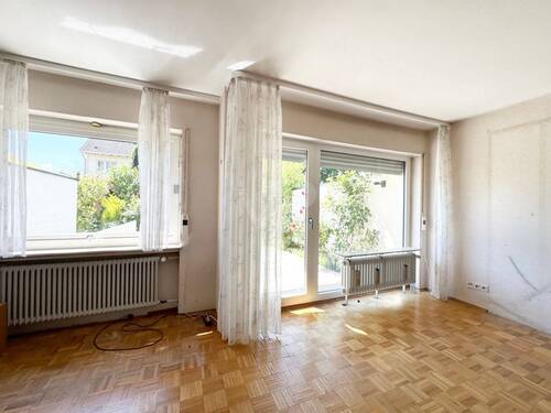 Wohnzimmer - 5 Zimmer Reihenmittelhaus zum Kaufen in Hofheim am Taunus
