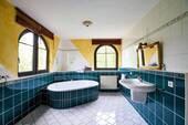 Wohnhaus 1.OG Bad - 