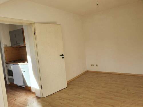 Schlaf- und Arbeitszimmer - 