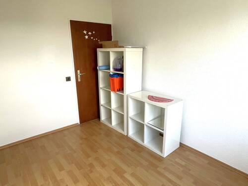 Kind/Gäste/Arbeiten 2 mit separatem Ausgang zum Treppenhaus - 