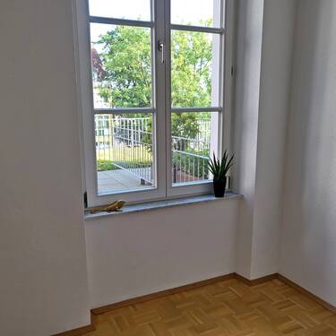 Fenster Schlafzimmer zur Terrasse.jpg - 