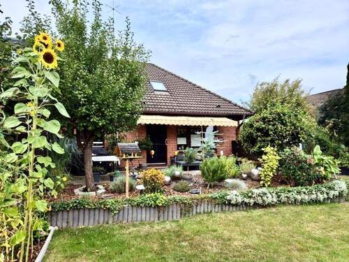 Titel - Traumgarten inklusive-großzügige 3-Zimmerwohnung (vermietet)