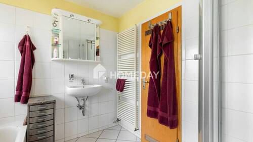Badezimmer 1 2 - 