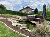 Teich mit Sitzbereich - 