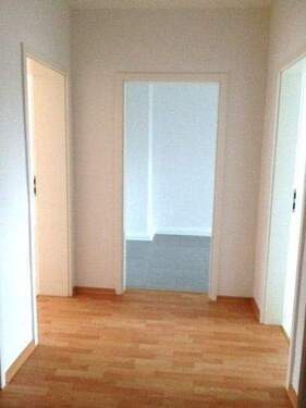 Flur 2 - Etagenwohnung mit 57,80 m&sup2; in Wurzen zur Miete