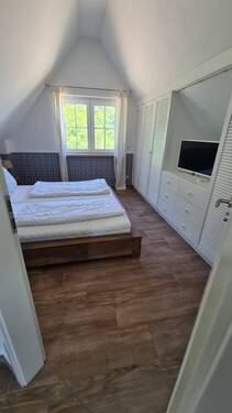 Zweites Schlafzimmer.jpg - 