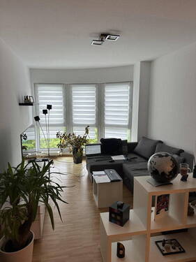 Wohnzimmer - Etagenwohnung mit 57,60 m&sup2; in Koblenz zum Kaufen