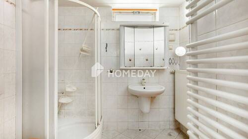 1. OG Badezimmer 1 - 