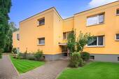 Außenansicht - Freistehende 2-Zimmer-Wohnung mit Balkon, Tiefgarage und ruhiger Lage in Berlin-Neukölln