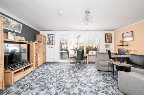 Wohnzimmer - 2 Zimmer Etagenwohnung zum Kaufen in Berlin