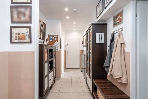Flur - Etagenwohnung mit 70,10 m² in Berlin zum Kaufen