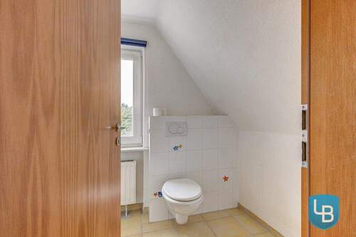 Bad im Dachgeschoss - 