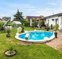 Zwei attraktive Bungalows im Paket (teilbar)- mit Außenpool, Kamin und moderner EBK - Arnstadt