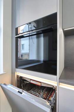 Küche_Ofen und Geschirrspüler - 