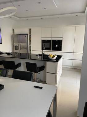 Küche und Esszimmer im EG - 1 Zimmer Mehrfamilienhaus, Wohnhaus zum Kaufen in Dillenburg