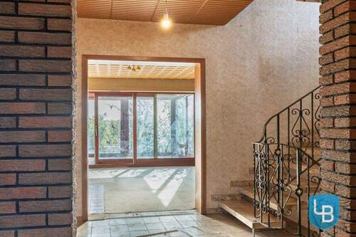 Heller Flur im Erdgeschoss - 5 Zimmer Einfamilienhaus in Schwentinental