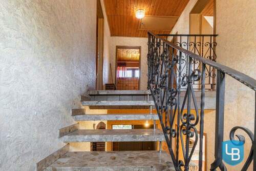 Offene Treppe ins Dachgeschoss - 