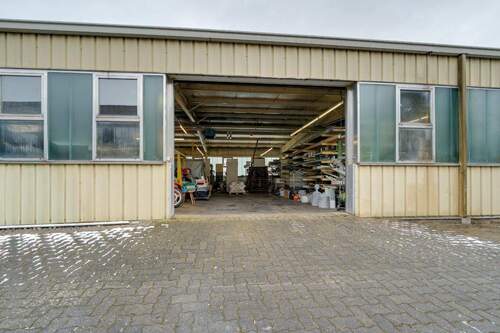 Halle / Zugang - Halle zur Miete in Würzburg