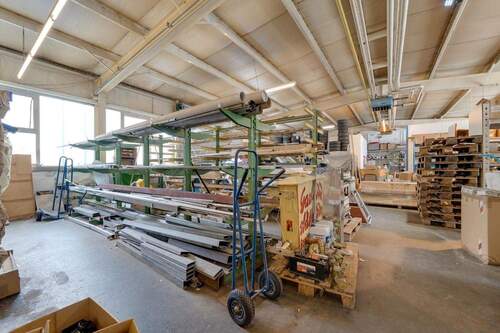 Hallenfläche - Halle in Würzburg zur Miete
