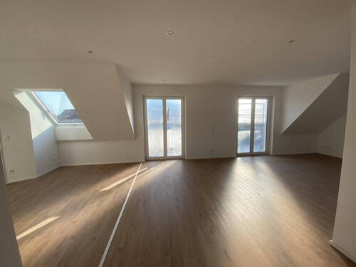 Bild 2 - 3 Zimmer Etagenwohnung zur Miete in Hetzles